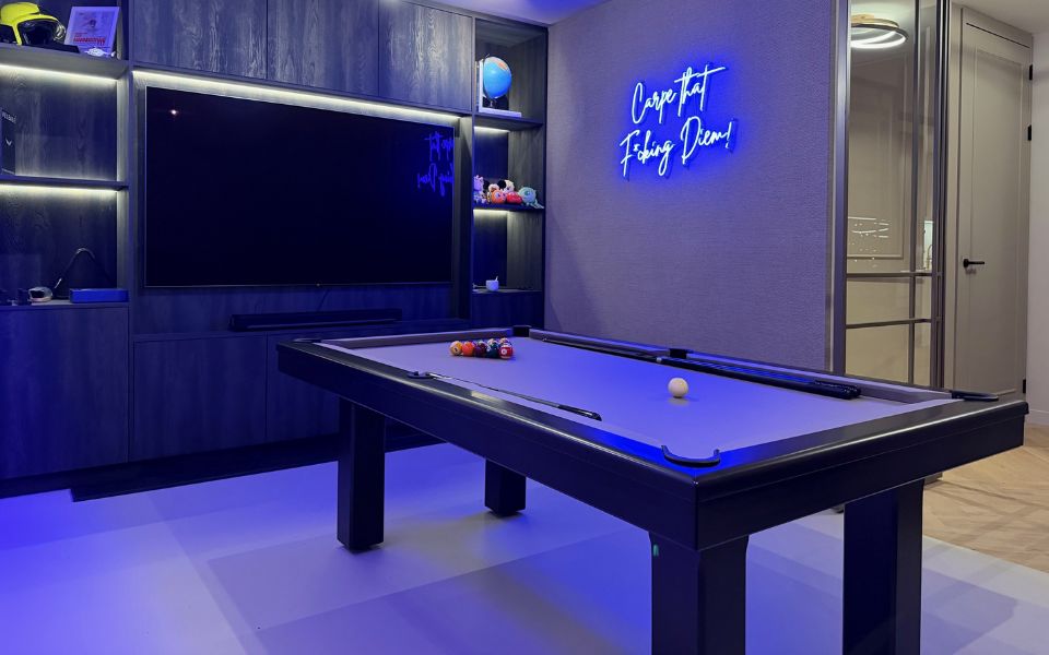 salle de jeux billard Broadway noir personnalise anglais - Toulet