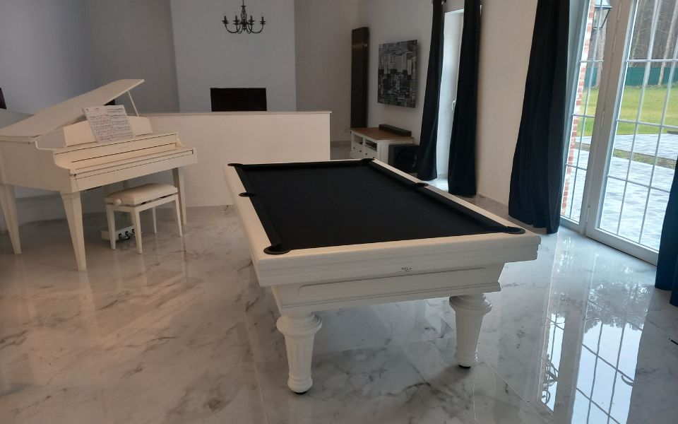 table de billard classique blanche tapis noir marbre Empereur - Billards Toulet